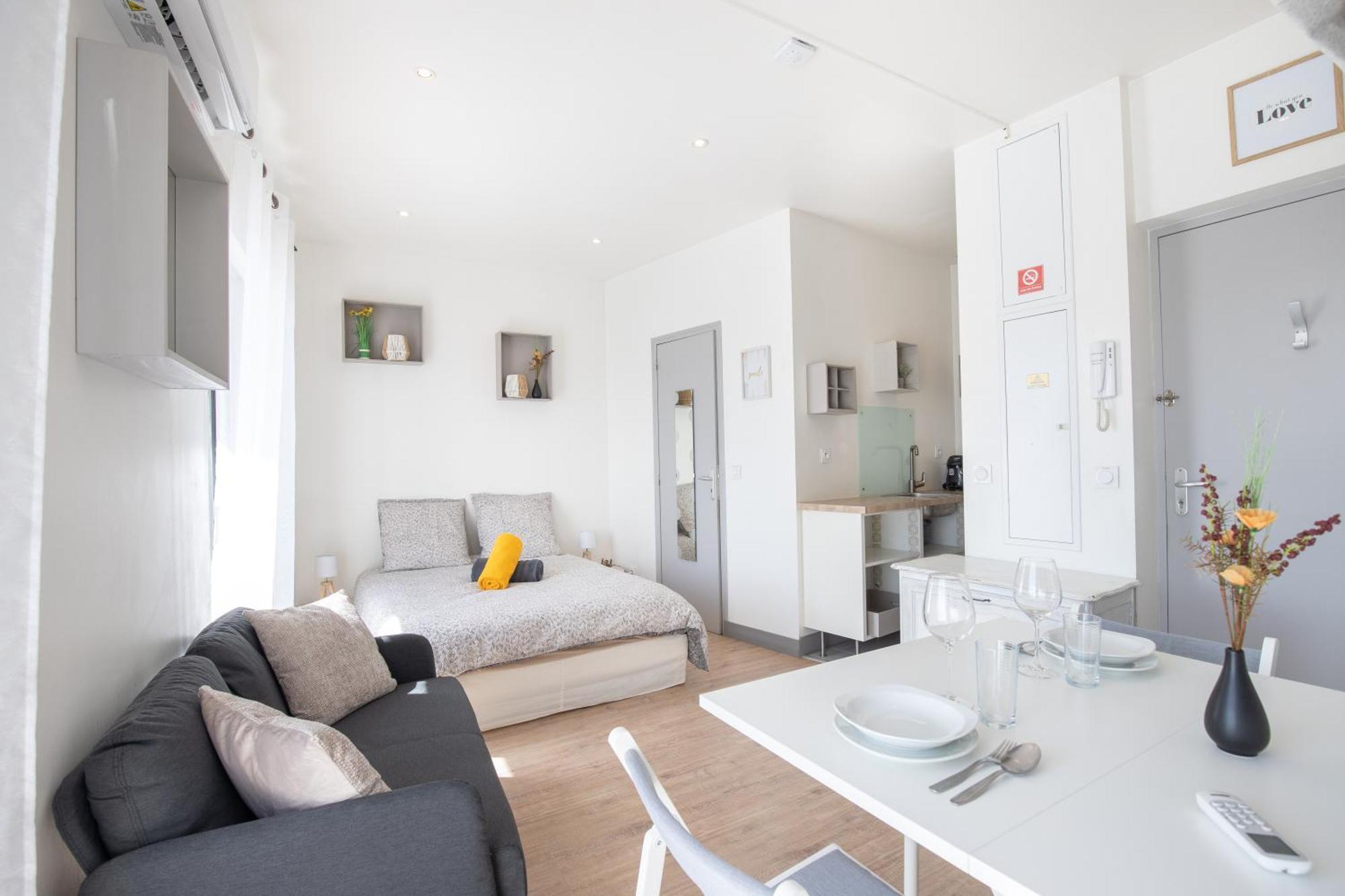 Le Partage Des Eaux - 4 Couchages - Hypercentre - Clim - Wifi Daire LʼIsle-sur-la-Sorgue Dış mekan fotoğraf
