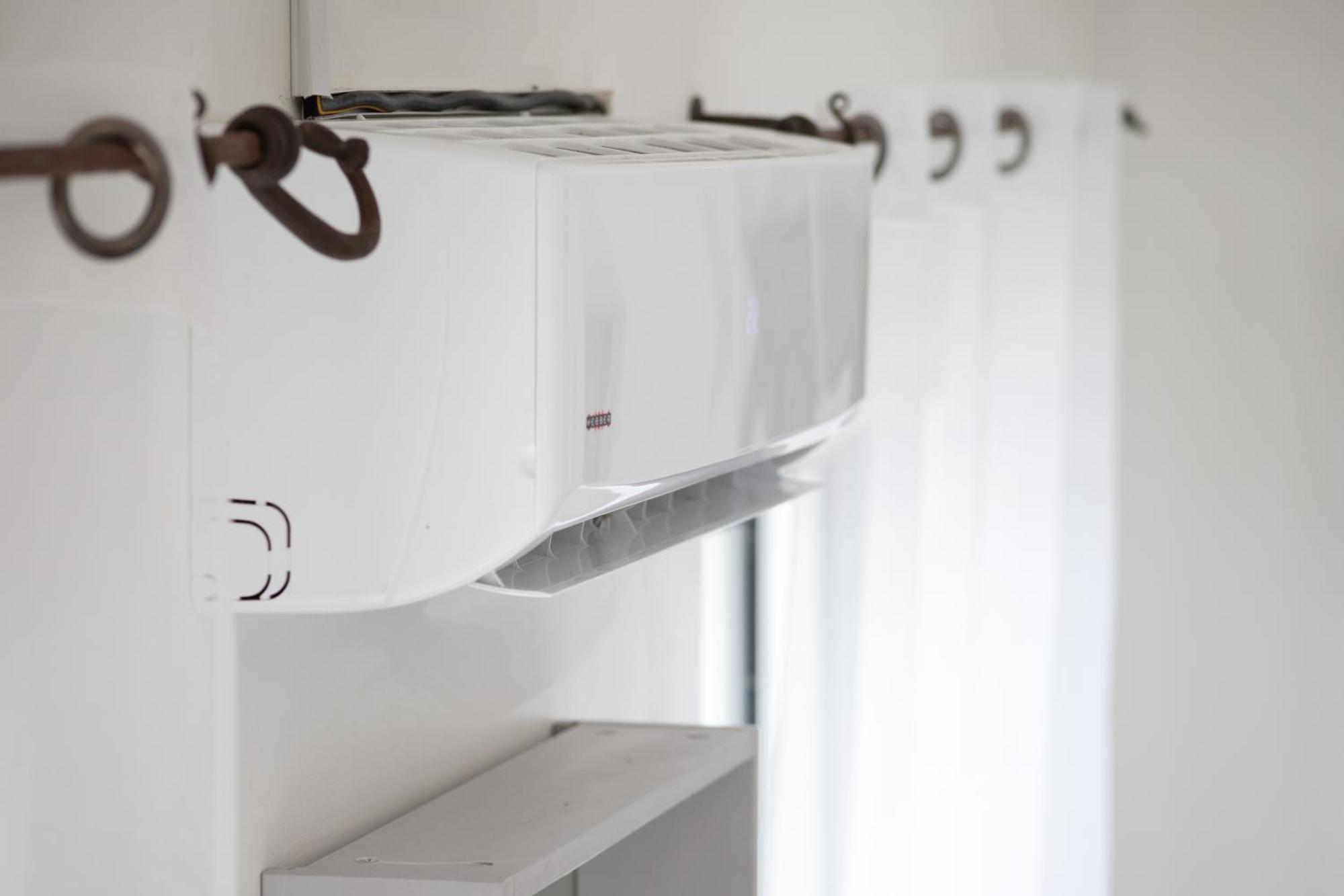 Le Partage Des Eaux - 4 Couchages - Hypercentre - Clim - Wifi Daire LʼIsle-sur-la-Sorgue Dış mekan fotoğraf